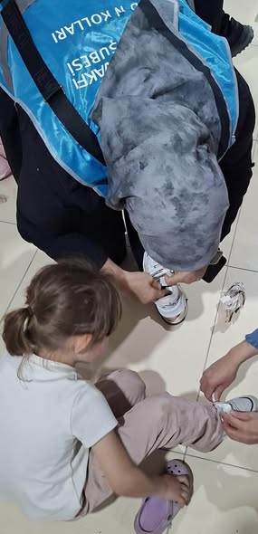 Çumra’da 65 çocuğa giyim ve ayakkabı desteği