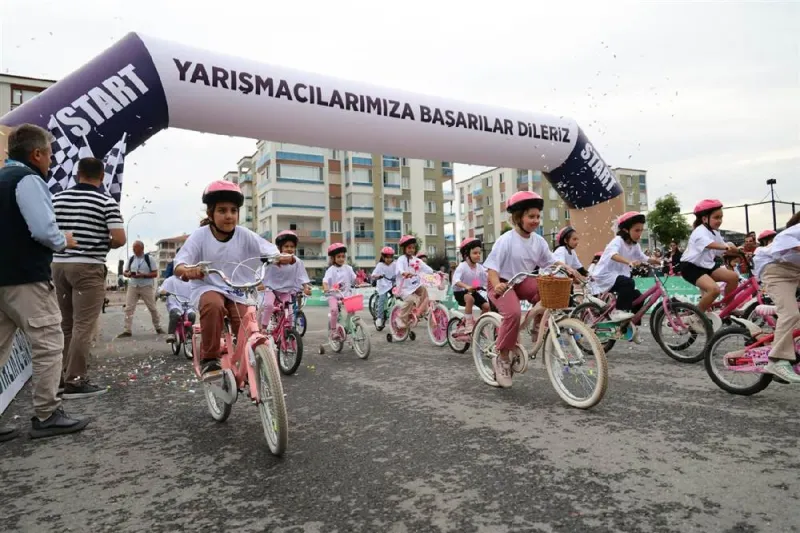 10. Karatay Bisiklet Yarışında Yüzlerce Sporcu Pedal Çevirdi