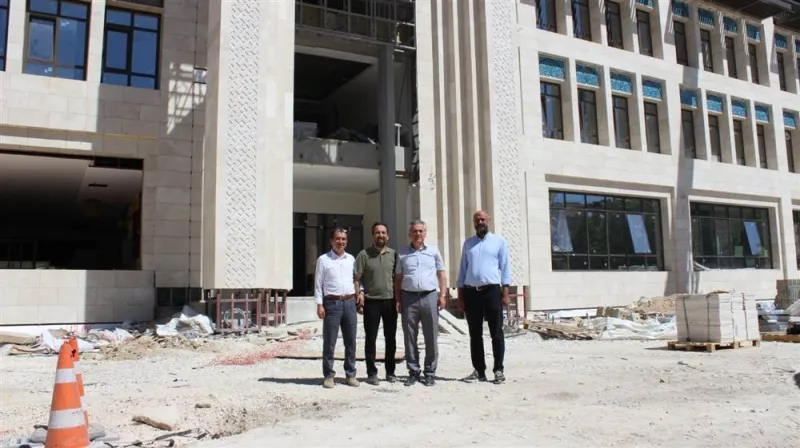 Konya Anadolu İmam Hatip Lisesi İnşaatı Sürüyor