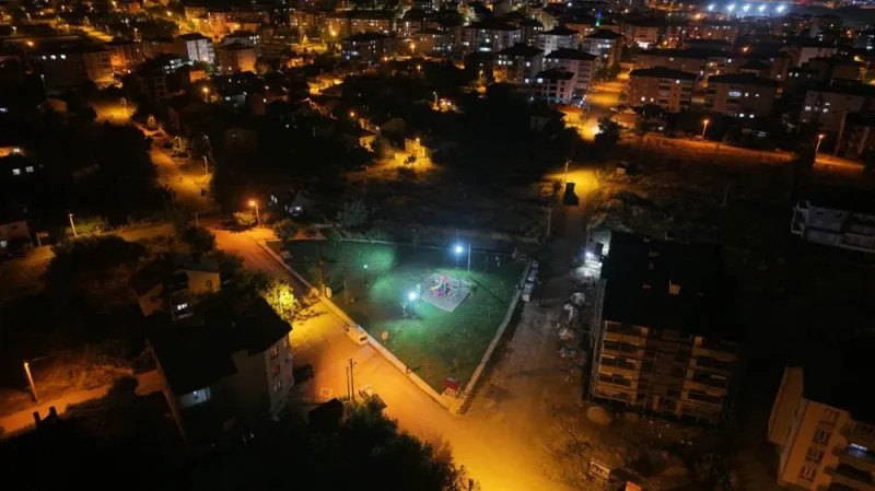 Seydişehir Parkları Aydınlatıldı