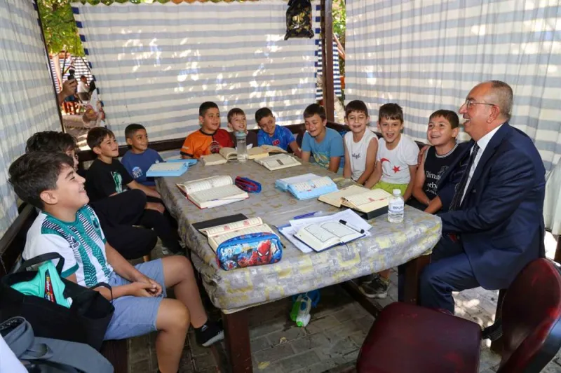 Meram Belediye Başkanı Mustafa Kavuş Yaz Kurhan Kursunu Ziyaret Etti