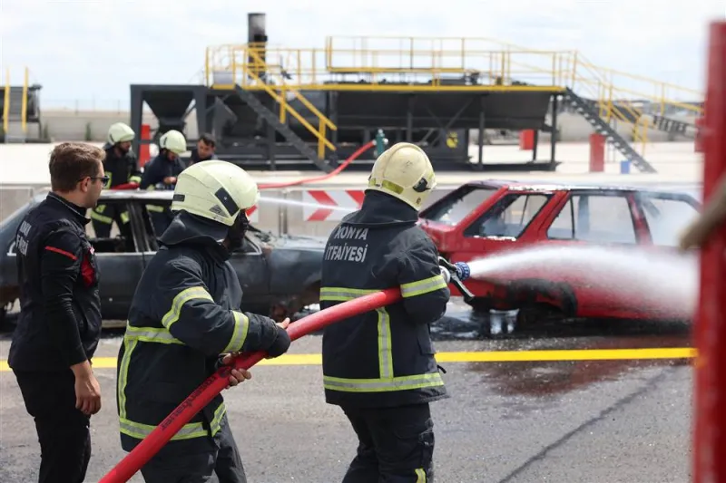Minibüs ve Servis Şoförlerine Gönüllü İtfaiyecilik Eğitimi