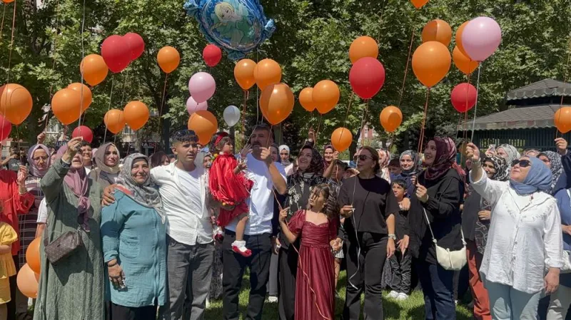 Kanseri yenen 3 yaşındaki Meryem Sena için balonlar uçuruldu