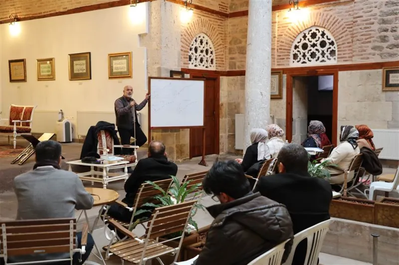 Türk-İslam Sanatları Akademisi’nde ön kayıtlar 21 Eylül’e kadar sürecek
