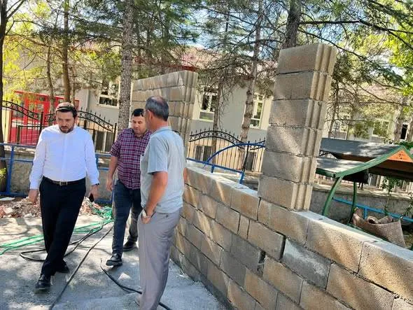 Çumra Müftüsü Kıvrak, Baraj Mahallesi’ndeki Cami Çalışmalarını İnceledi