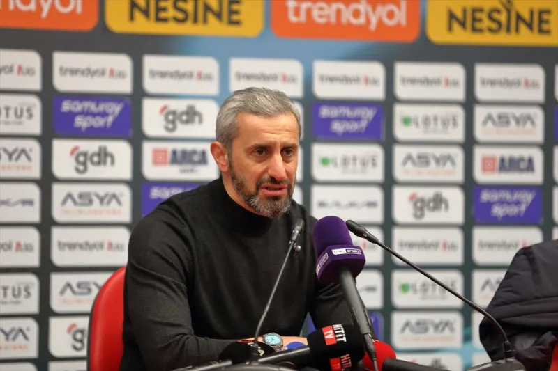 İlhan Palut: Kötü bir süreçten geçiyoruz, bir an önce toparlanmalıyız