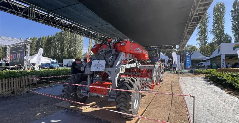 TÜBİTAK desteğiyle pancar hasat makinesi ürettiler