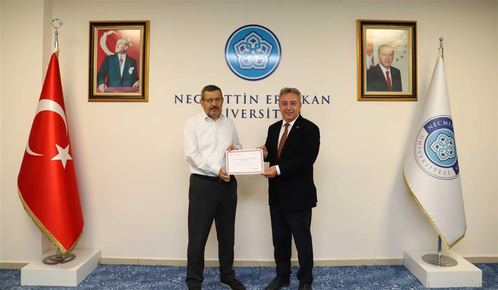 NEÜ, sağlıklı beslenme ve fiziksel aktivite programında belge almaya hak kazandı