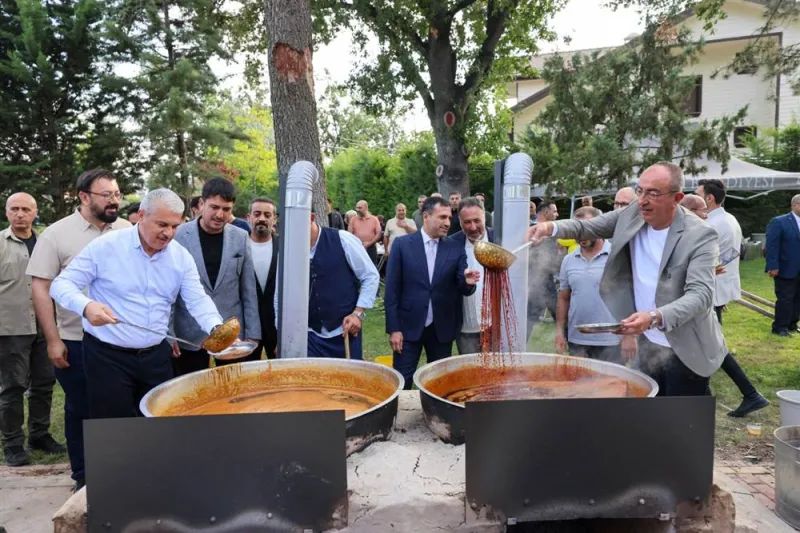 Bağ Bozumu Geleneği Meram Bağı’nda Gelecek Kuşaklara Aktarılıyor