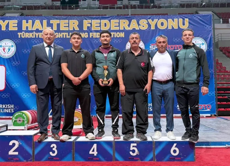 Karatay Belediyespor halterde Türkiye 6’ncısı oldu