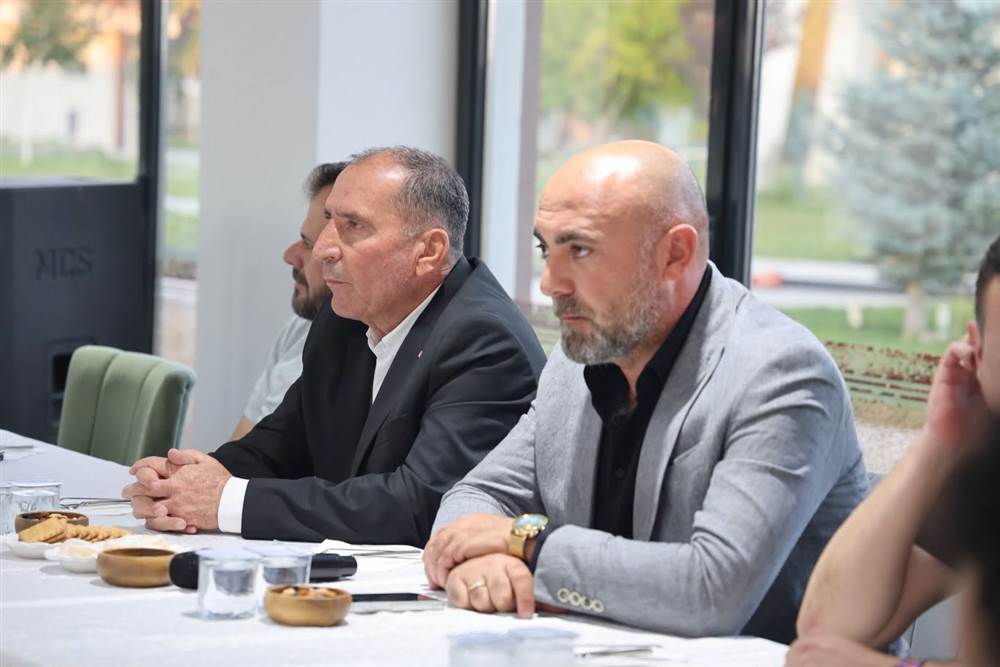 AK Parti Çumra’da Eylül Ayı İlçe Danışma ve Mahalle Başkanları Toplantıları Gerçekleştirildi