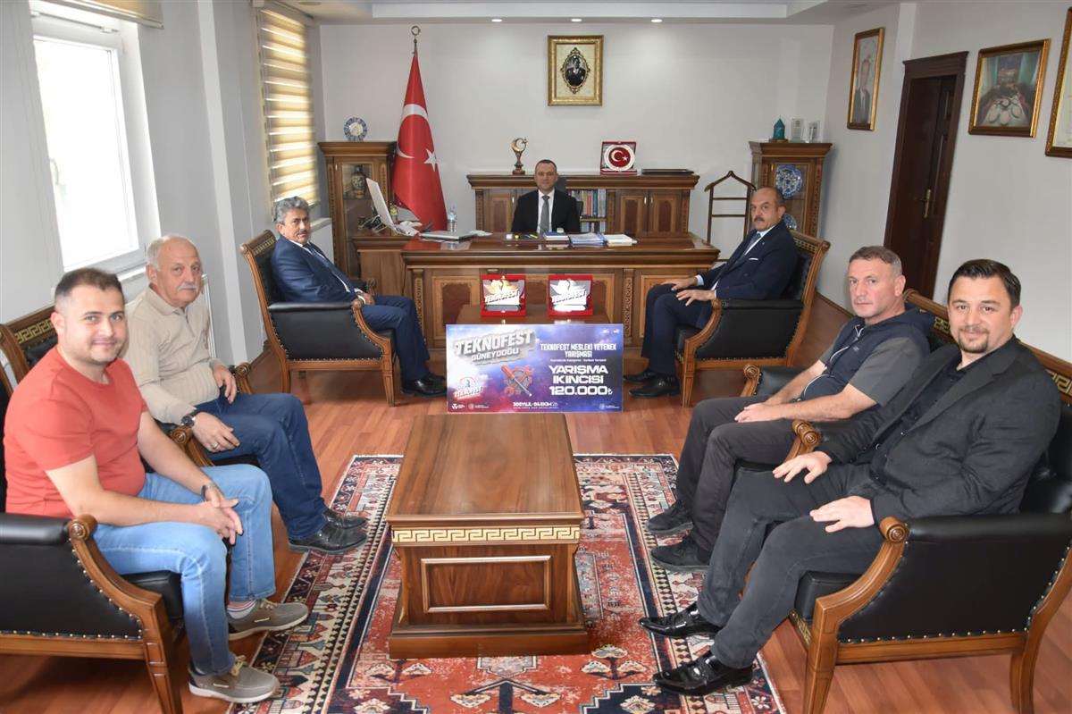 TEKNOFEST Şampiyonları Kaymakam Türkman’ı Ziyaret Etti