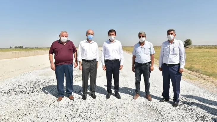 Çatalhöyük ve Boncukluhöyük'ü Buluşturan Yolda Asfalt Çalışması