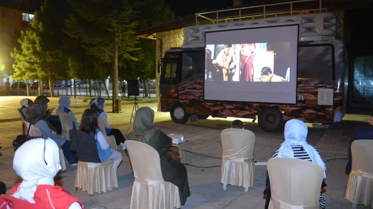 Çumra'da Açık Hava Sineması Çok Sevildi.
