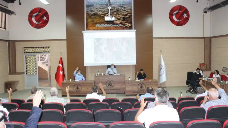 ÇUMRA BELEDİYE MECLİSİNDEN HALİT OFLAZ’A VEFA