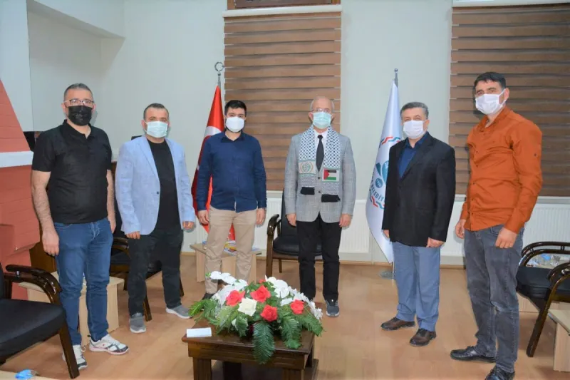 BAŞKAN RECEP CANDAN  CANLI YAYINDA İLÇE HALKININ SORULARINI CEVAPLADI