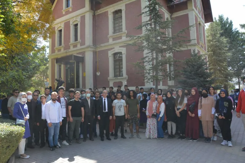 BELEDİYE BAŞKANI RECEP CANDAN’DAN  ÜNİVERSİTELİ ÖĞRENCİLERE HOŞ GELDİN PROGRAMI