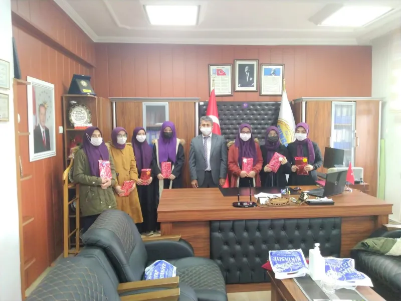 HAFIZ ÖĞRENCİLER ÖDÜLLENDİRİLDİ