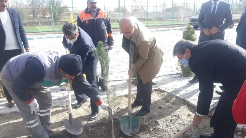 AĞAÇ DİKME BAYRAMI