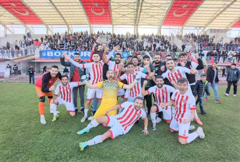 ÇATALHÜYÜK ÇUMRA BELEDİYESPOR, LİDERLİĞİNİ SÜRDÜRDÜ