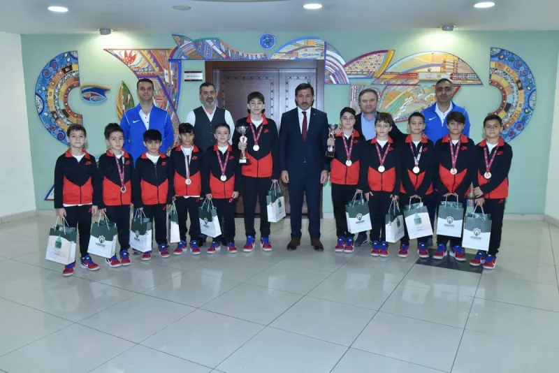 KARATAY BELEDİYE BAŞKANI HASAN KILCA ŞAMPİYONLARI AĞIRLADI