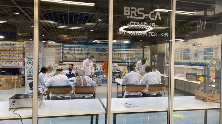 Bursa'da meslek liseleri Covid-19 antijen test kiti üretti