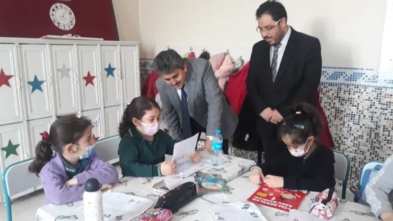 MİLLİ EĞİTİM MÜDÜRÜ MEHMET ALTUNYALDIZ’DAN   OKULLARI ZİYARET ETTİ