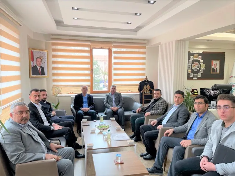 ÇUMRA BELEDİYE BAŞKANI RECEP CANDAN ÇUMSİAD VE ORGANİZE SANAYİ YÖNETİM KURULUNU MİSAFİR ETTİ