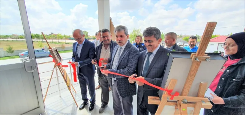 HAYDAR FADİM KOCAER LİSESİNDEN TUBİTAK BİLİM FUARI VE RESİM SERGİSİ