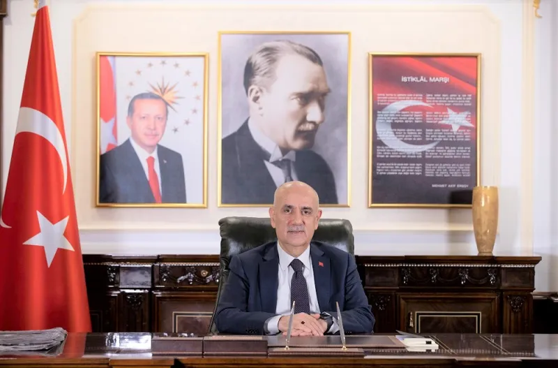 Tarım ve Orman Bakanı Vahit Kirişci:“YANGIN SAHASINDA 2 BİN 600  PERSONEL GÖREV YAPIYOR”
