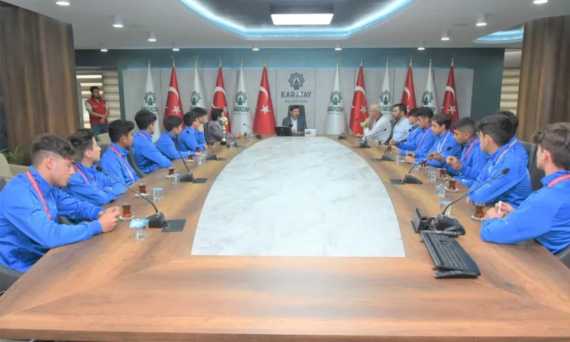 ŞAMPİYON TAKIMDAN BAŞKAN  HASAN KILCA’YA TEŞEKKÜR ZİYARETİ