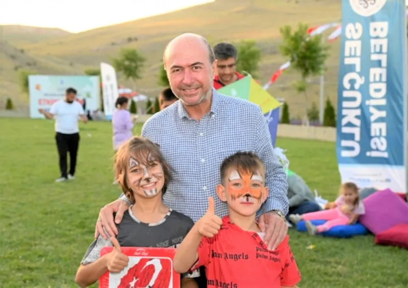 SELÇUKLU SEYİR TEPESİNDE  UÇURTMA ŞENLİĞİ