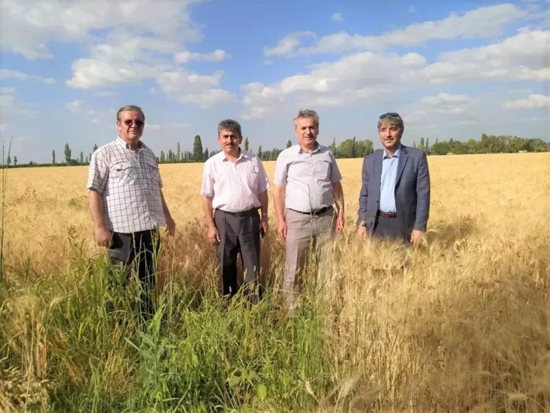 İL MİLLÎ EĞİTİM MÜDÜRÜ MURAT YİĞİT ÇUMRA ÇATALHÖYÜK TARIM MTAL de İNCELEMELERDE BULUNDU