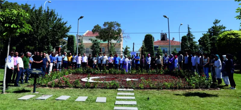 NECMETTİN ERBAKAN ÜNİVERSİTESİ’NDE  15 TEMMUZ ŞEHİTLERİ ANISINA 251 GÜL DİKİLDİ