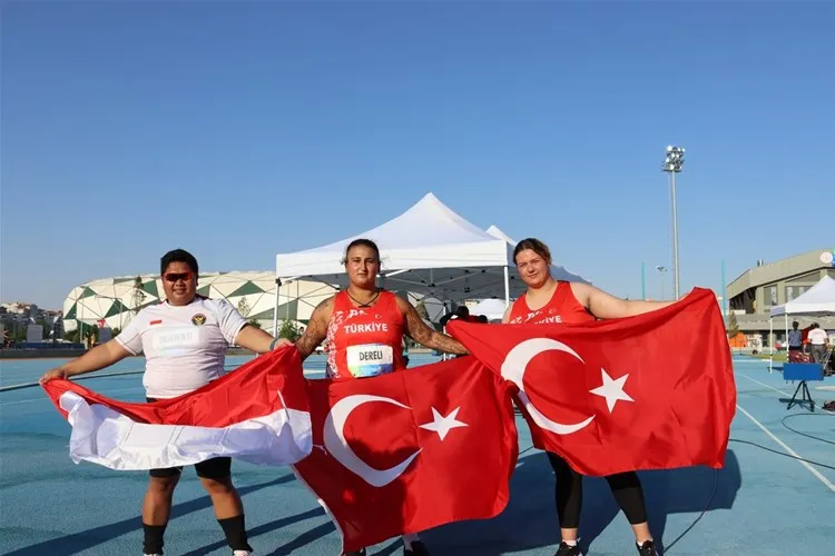 BİR ALTIN BİR GÜMÜŞ