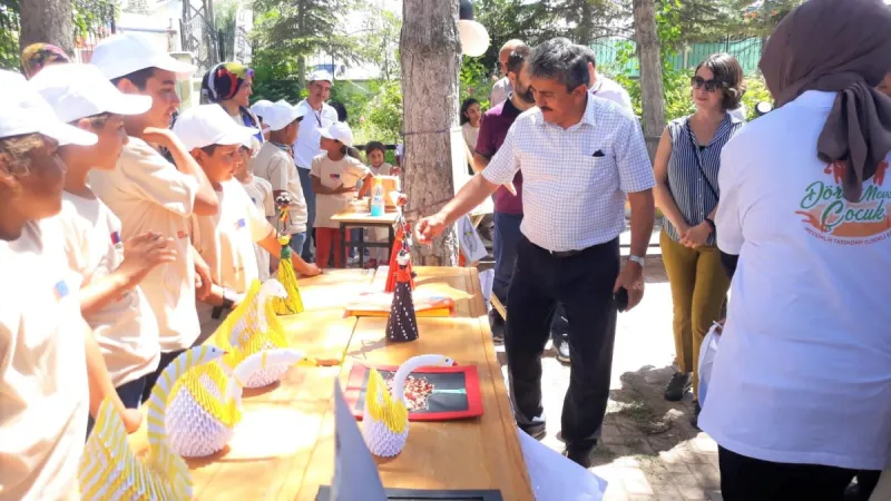 KURS ÖĞRENCİLERİNDEN  SEZON SONU SERGİSİ