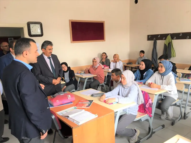 OKULLARA DÖNEMİN İLK ZİYARETİ GERÇEKLEŞTİ