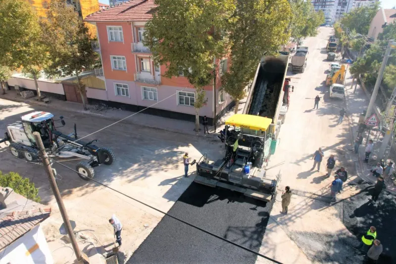ÇUMRA’DA YOL YAPIM ÇALIŞMALARI DEVAM EDİYOR