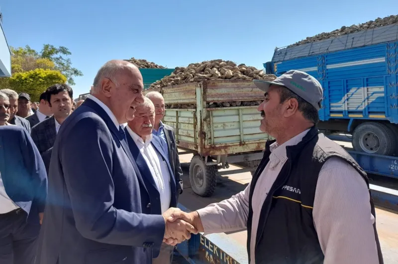 KONYA ŞEKER’DEN PANCAR SÖKÜM AVANSI