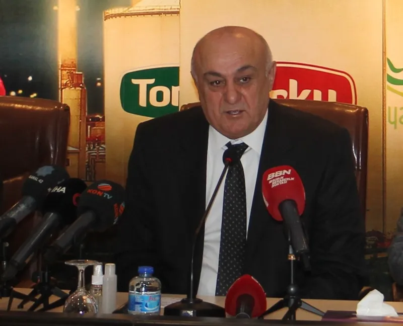 “GAZETECiLiK ONURLU BiR MESLEKTiR”