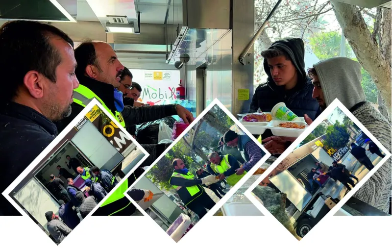 BAŞKAN ALTAY MOBİL MUTFAK TIRI VE EKMEK FIRININDA YEMEK DAĞITIMI YAPTI