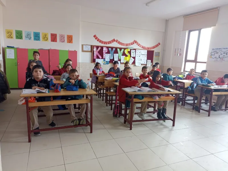ÇUMRA - Öğrenciler ders başı yaptı