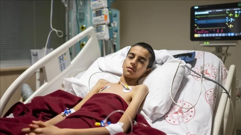 ADIYAMAN - Depremin 207. saatinde enkazdan çıkarılan Berat, kendisini kurtaran ekipten kuru fasulye istedi