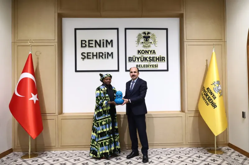UGANDA BÜYÜKELÇİSİ TİPERU BAŞKAN ALTAY’I ZİYARET ETTİ