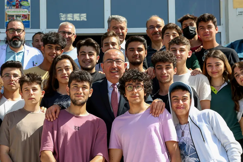 BAŞKAN KAVUŞ’TAN MERAM’DA GENÇLERE ‘YKS’ MÜJDESİ