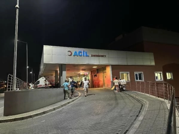 Uyuşturucu Etkisindeki Şahıs Annelerine Saldırdı