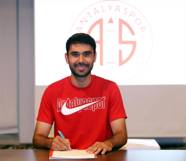 Antalyaspor, Gerrit Holtmann'ı kadrosuna kattı