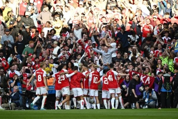 Arsenal, Community Shield Kupası'nı Penaltılarla Kazandı