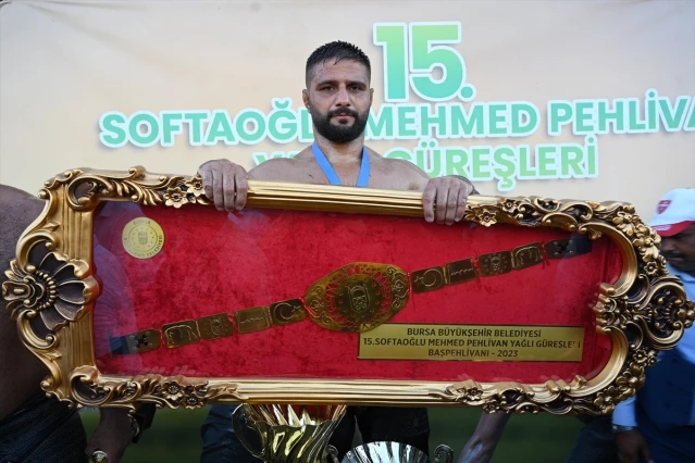 Bursa'da Softaoğlu Mehmed Pehlivan Yağlı Güreşleri düzenlendi