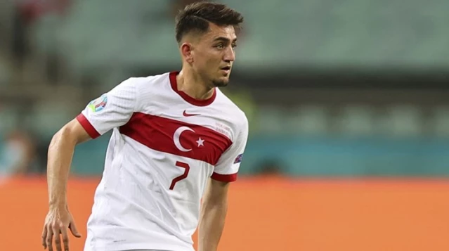 Cengiz Ünder, Fenerbahçe'ye imza atmak için gün sayıyor